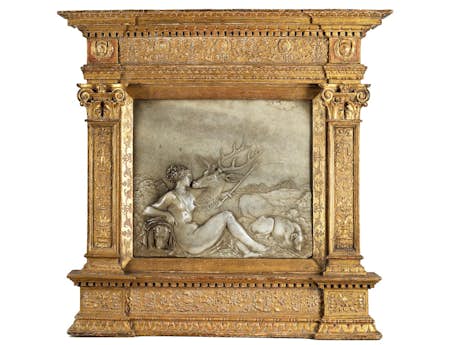 Museales Marmorrelief der Schule von Fontainebleau des 16. Jahrhunderts